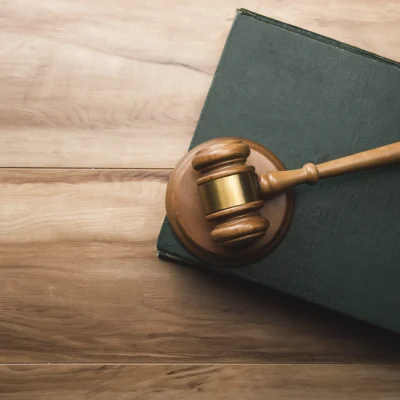 López & Cifuentes Law Firm banner
